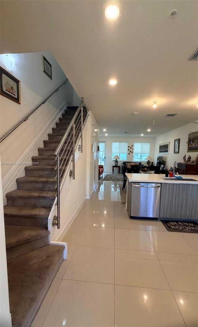 6401 NW 103rd Pl , Unit 106, Doral, FL 33178 Photo