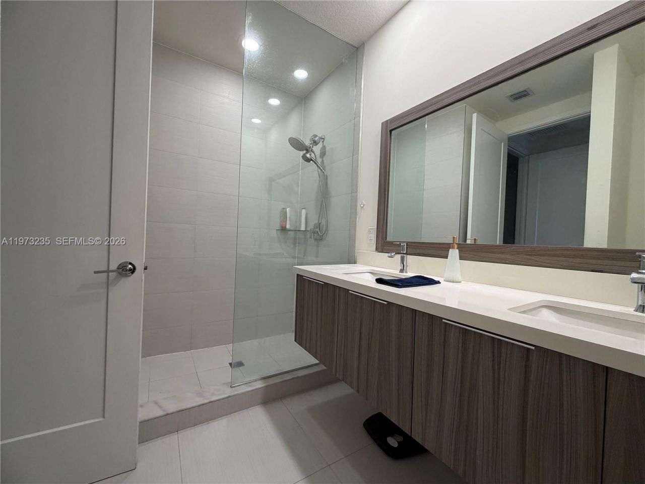 6401 NW 103rd Pl, Unit 106, Doral, FL 33178 Photo