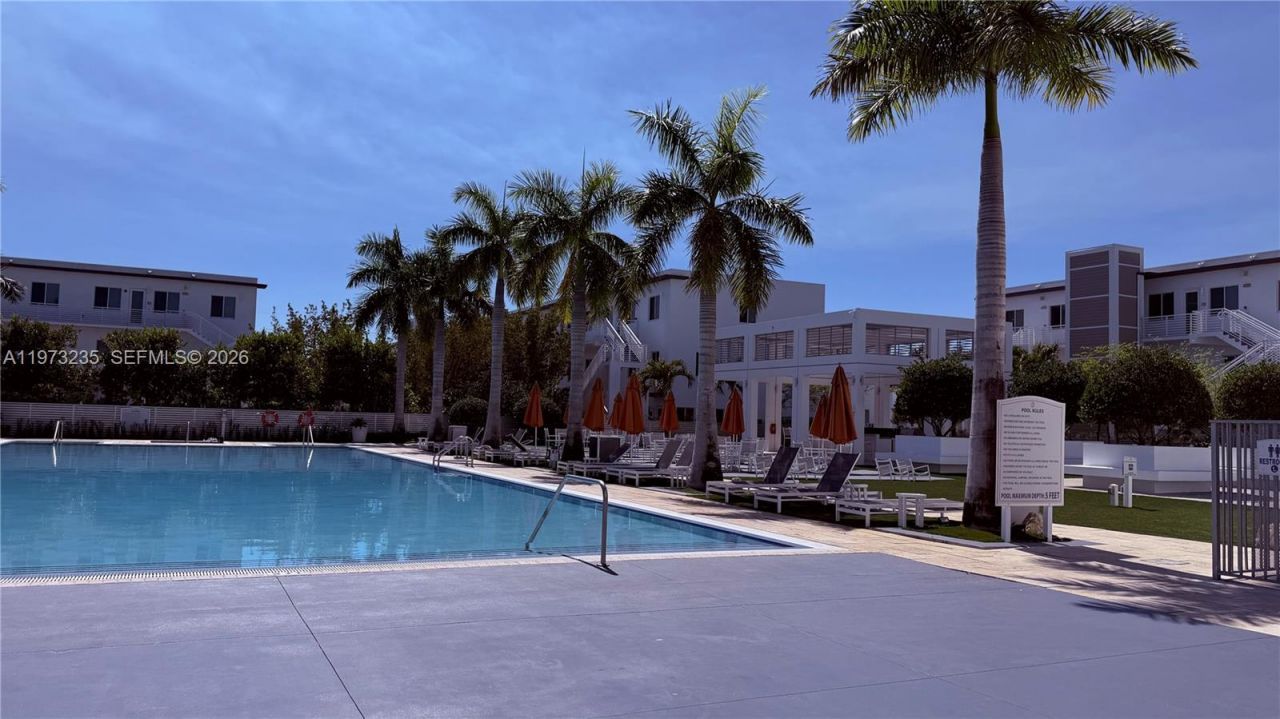 6401 NW 103rd Pl, Unit 106, Doral, FL 33178 Photo