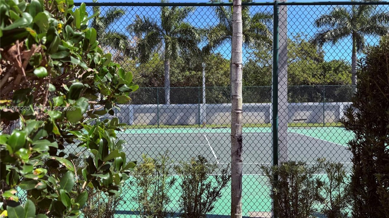 6401 NW 103rd Pl, Unit 106, Doral, FL 33178 Photo