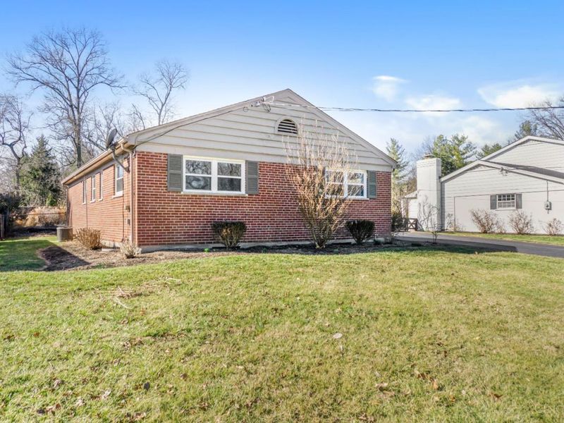 1341 Mayland Drive, Cincinnati, OH 45230 Photo 2