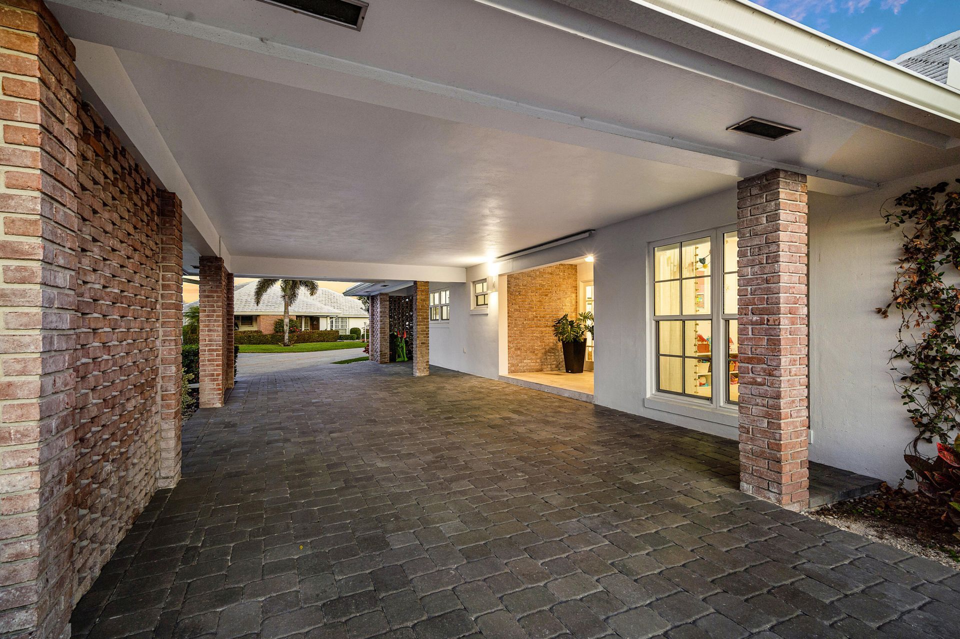 351 Colony Key Circle, Atlantis, FL 33462 Photo