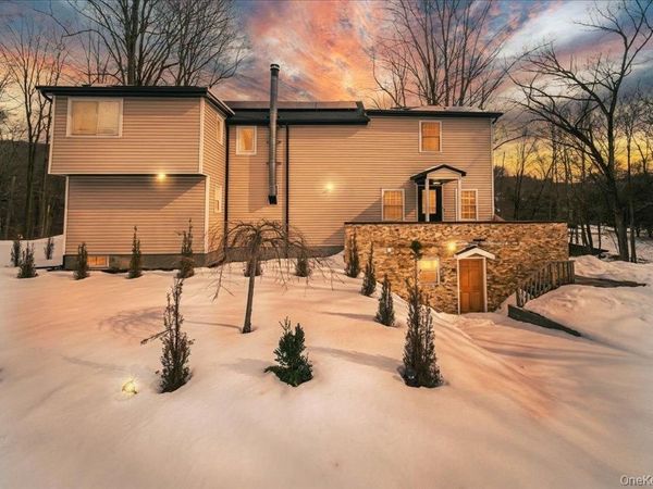 Sloatsburg, NY 10974