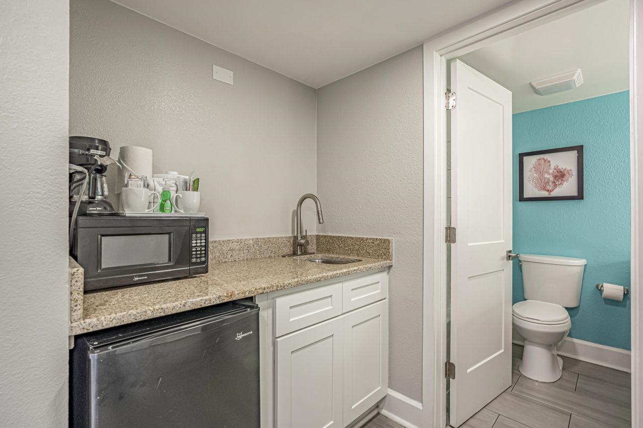 7200 N Ocean Blvd.  Photo 9