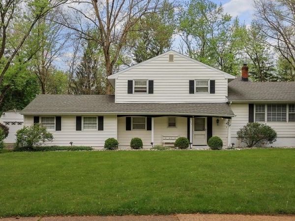 112 Midvale Ave, Long Hill, NJ 07946