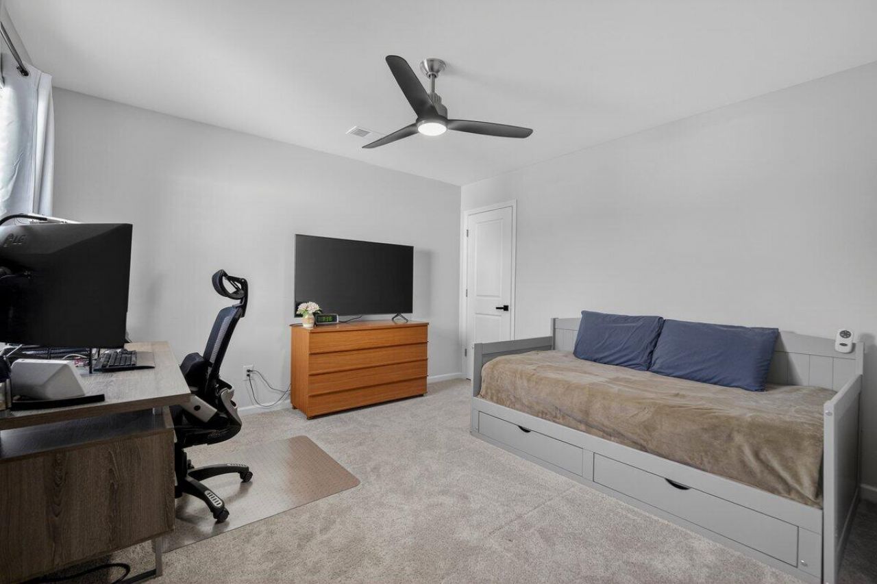 161 Surfbird Road Photo 24