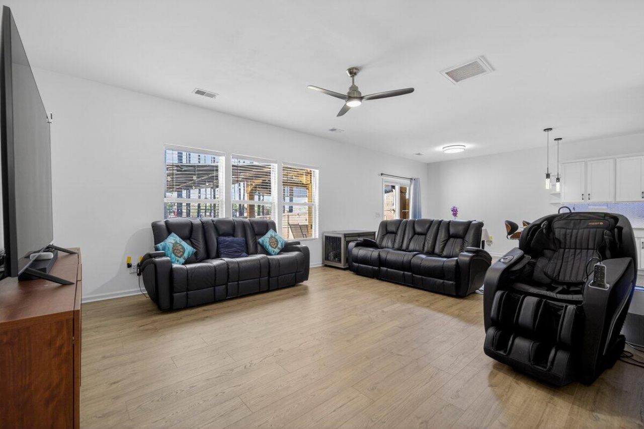 161 Surfbird Road Photo 7