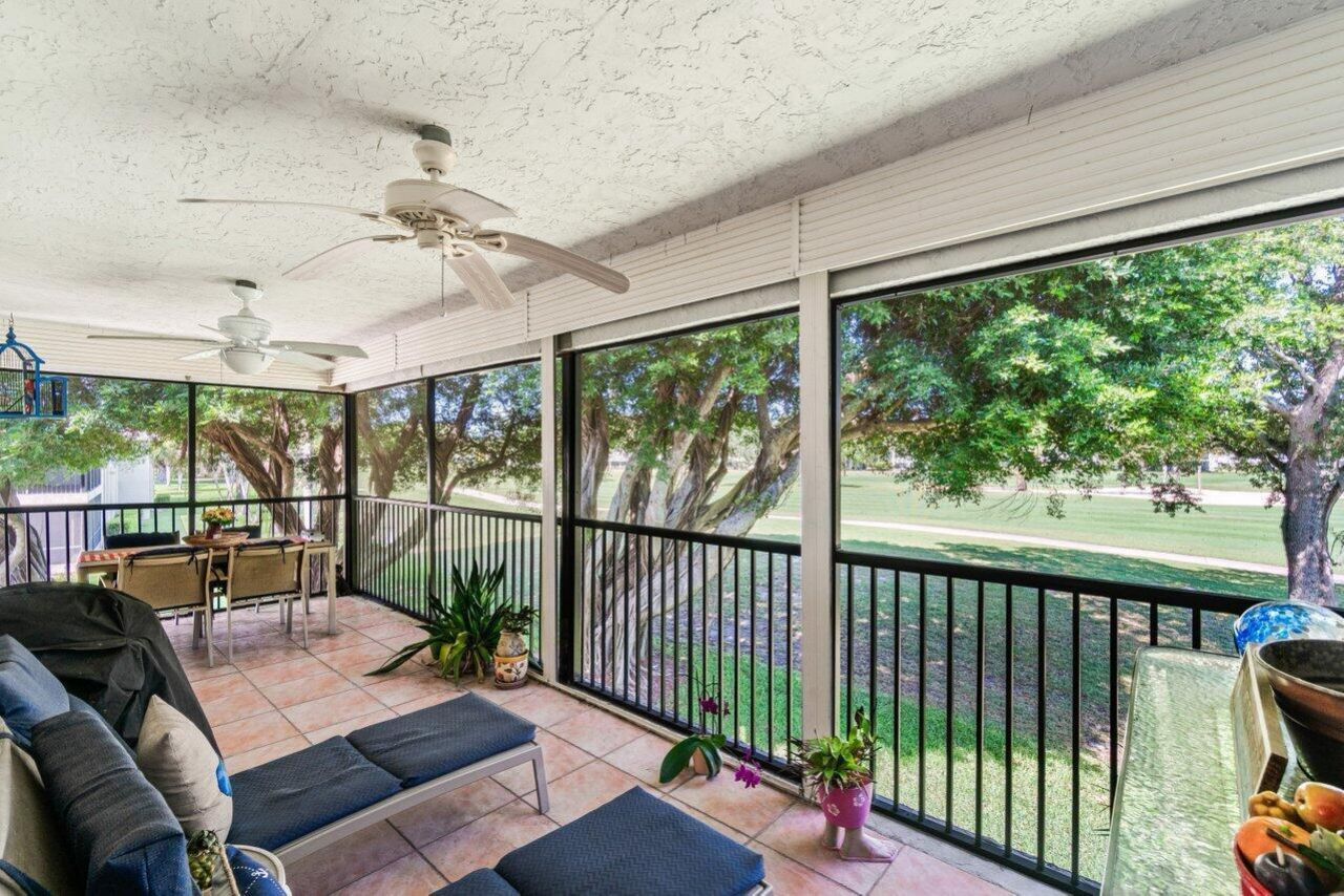 4 Stratford Drive E, Unit B, Boynton Beach, FL 33436 Photo