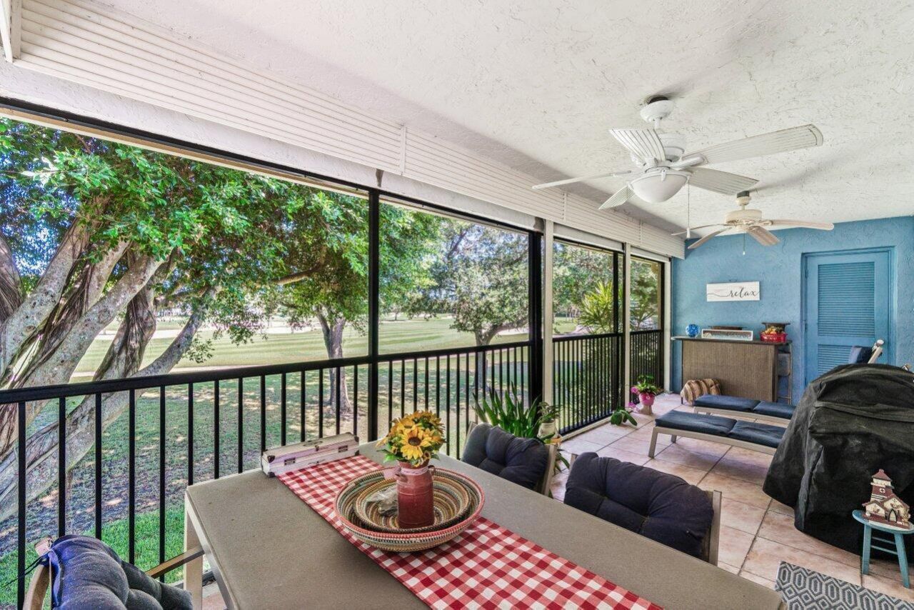 4 Stratford Drive E, Unit B, Boynton Beach, FL 33436 Photo