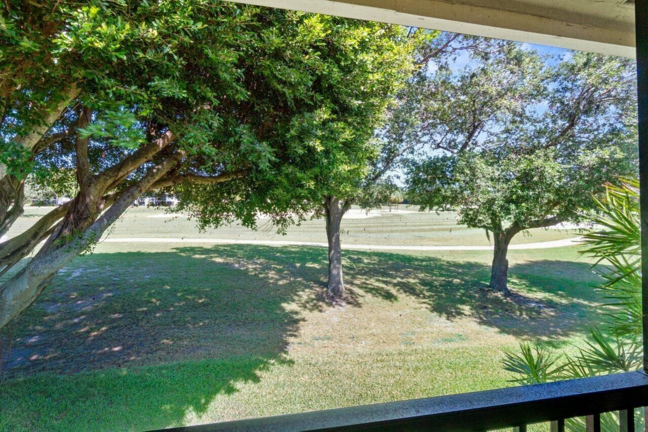 4 Stratford Drive E, Unit B, Boynton Beach, FL 33436 Photo