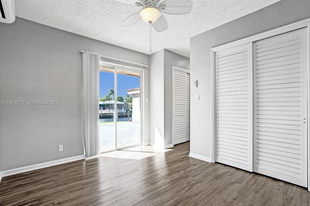 949 SE 10th Ct, Pompano Beach, FL 33060 Photo