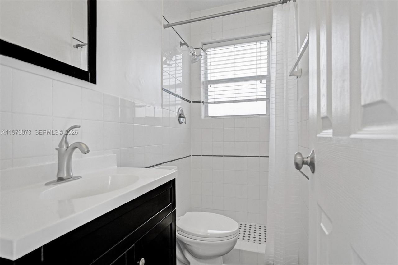 949 SE 10th Ct, Pompano Beach, FL 33060 Photo