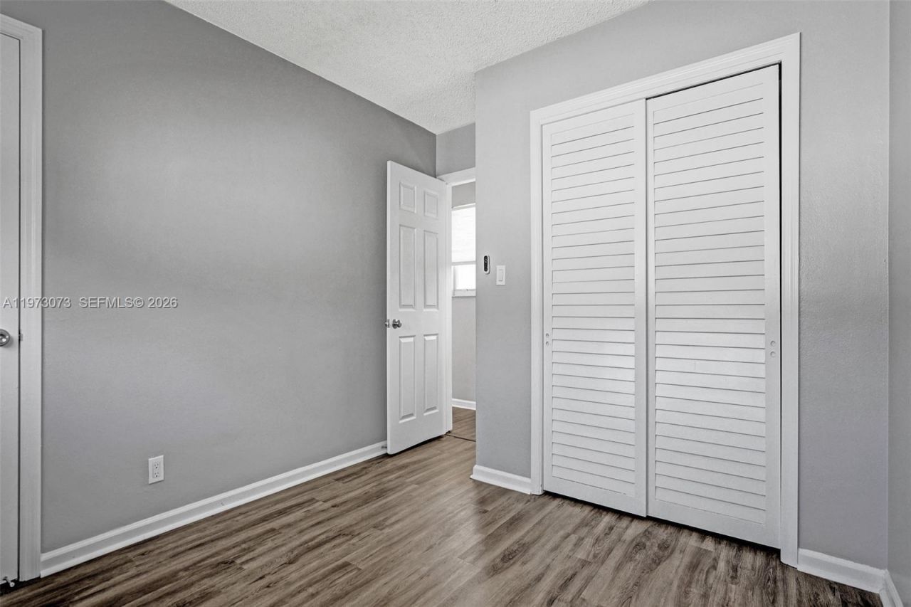 949 SE 10th Ct, Pompano Beach, FL 33060 Photo