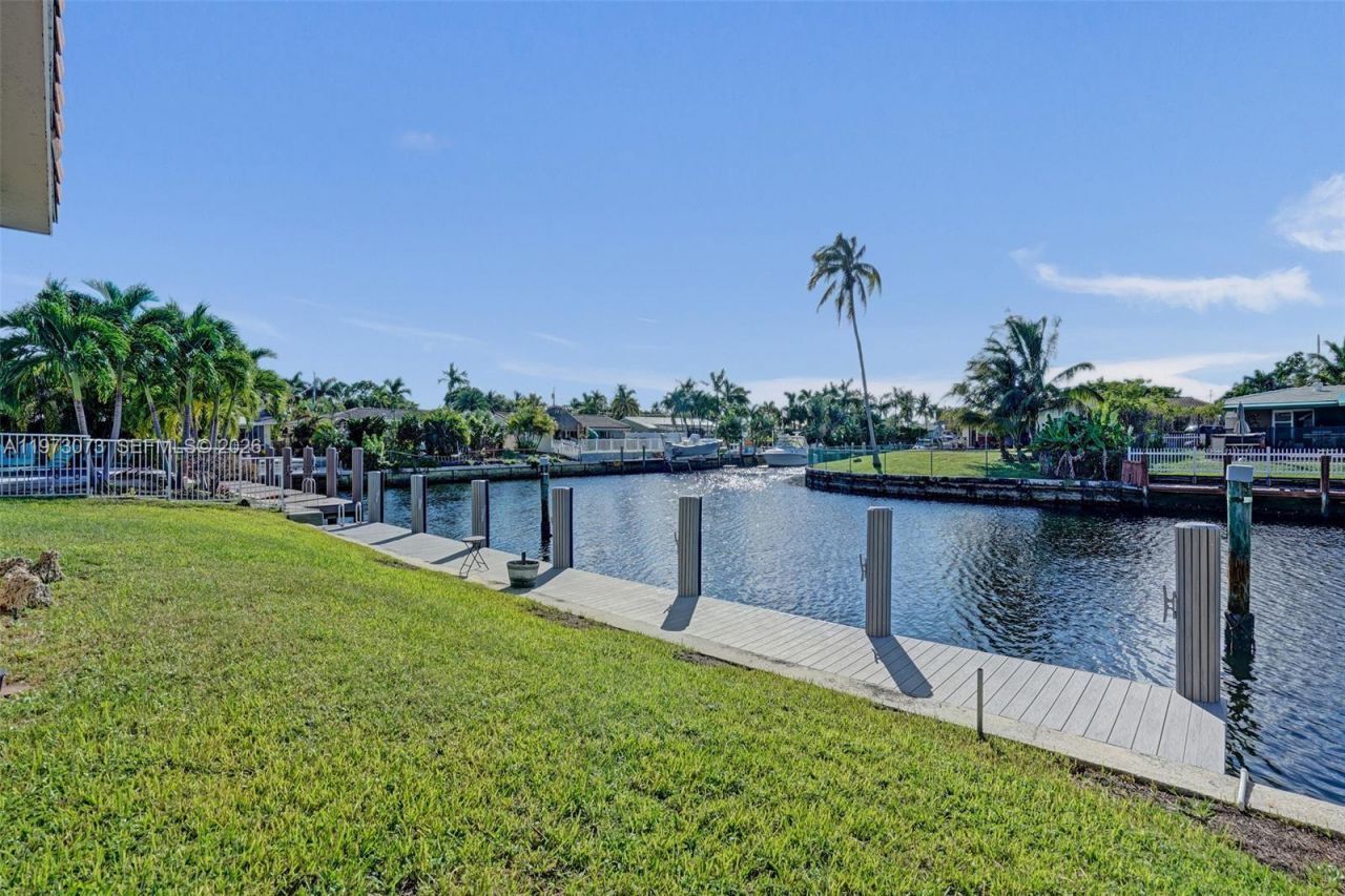 949 SE 10th Ct, Pompano Beach, FL 33060 Photo