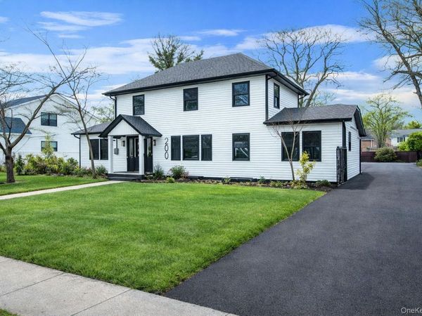 200 Evans Avenue, Freeport, NY 11520