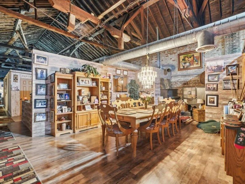 409 W Gambier Street, Mount Vernon, OH 43050 Photo 4