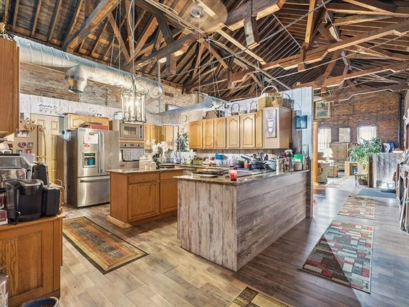 409 W Gambier Street, Mount Vernon, OH 43050 Photo 6