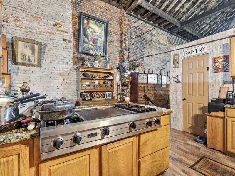 409 W Gambier Street, Mount Vernon, OH 43050 Photo 8