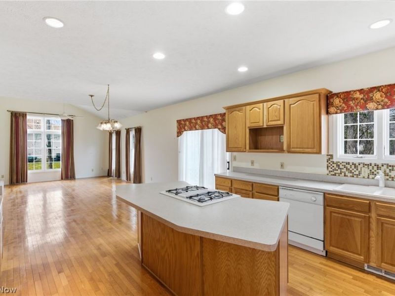 25684 Tryon Road, Oakwood Village, OH 44146 Photo 12