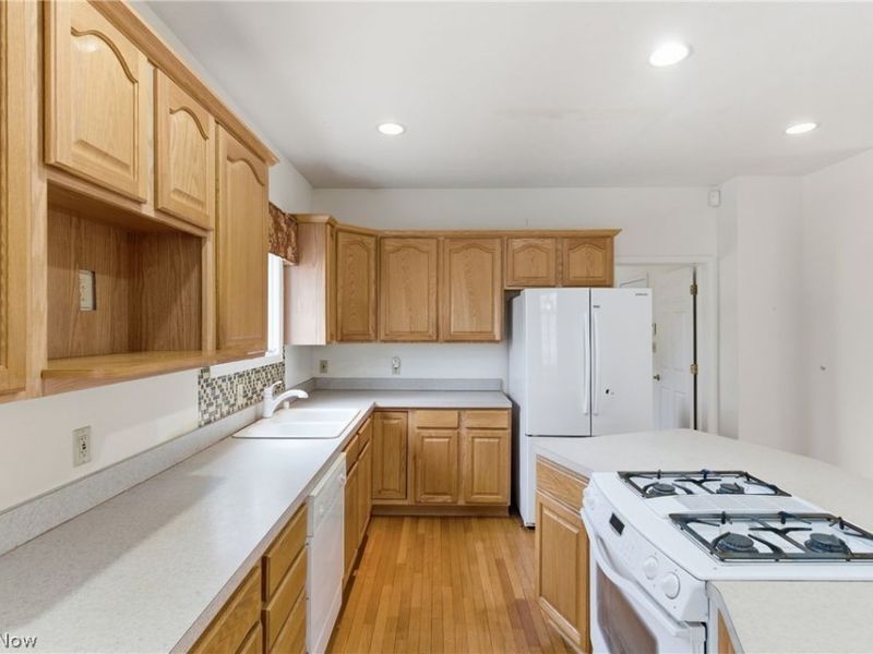 25684 Tryon Road, Oakwood Village, OH 44146 Photo 15