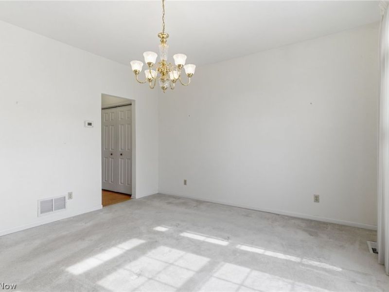 25684 Tryon Road, Oakwood Village, OH 44146 Photo 9