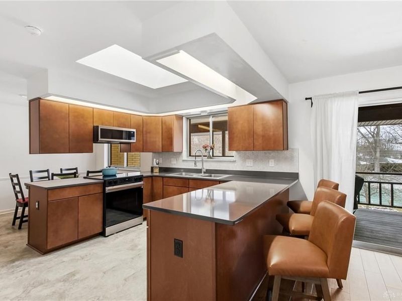 2469 Banyon Drive, Beavercreek, OH 45431 Photo 11