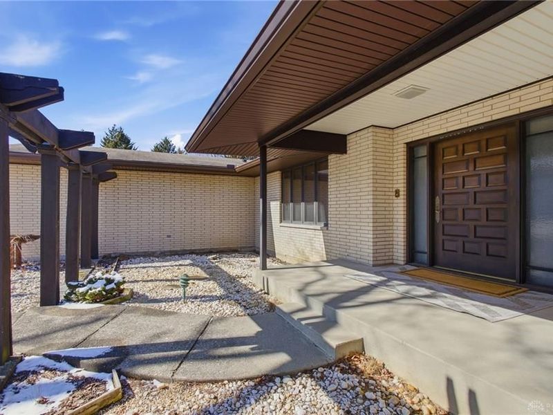 2469 Banyon Drive, Beavercreek, OH 45431 Photo 3