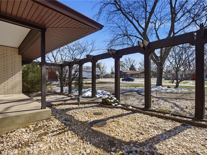 2469 Banyon Drive, Beavercreek, OH 45431 Photo 4