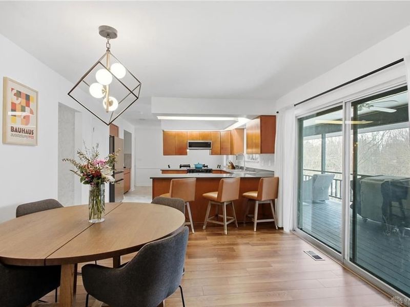 2469 Banyon Drive, Beavercreek, OH 45431 Photo 9