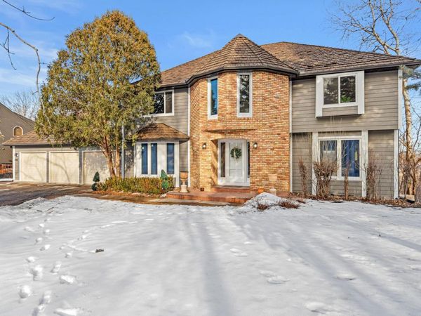 6981 Edgebrook Place, Eden Prairie, MN 55346