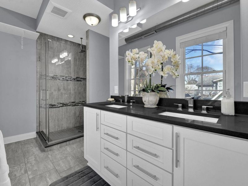 58 E Hubbard Avenue, Unit C, Columbus, OH 43215 Photo 14