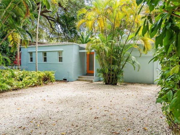 330 NE 86 St , El Portal, FL 33138