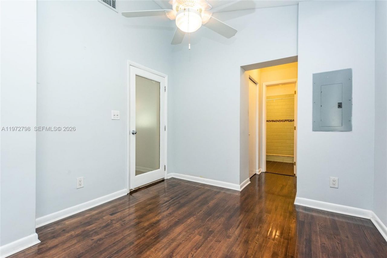 330 NE 86 St, El Portal, FL 33138 Photo