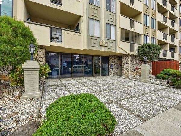 303 303 Adams St, Unit 301, Oakland, CA 94610