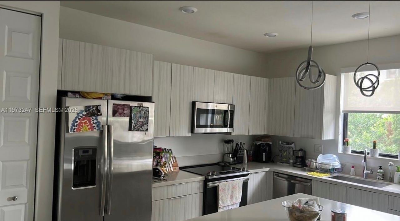 10521 NW 81st Ter, Doral, FL 33178 Photo