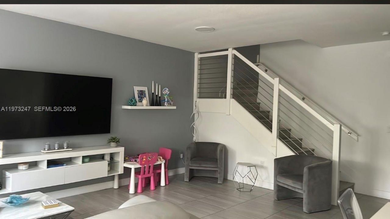 10521 NW 81st Ter, Doral, FL 33178 Photo