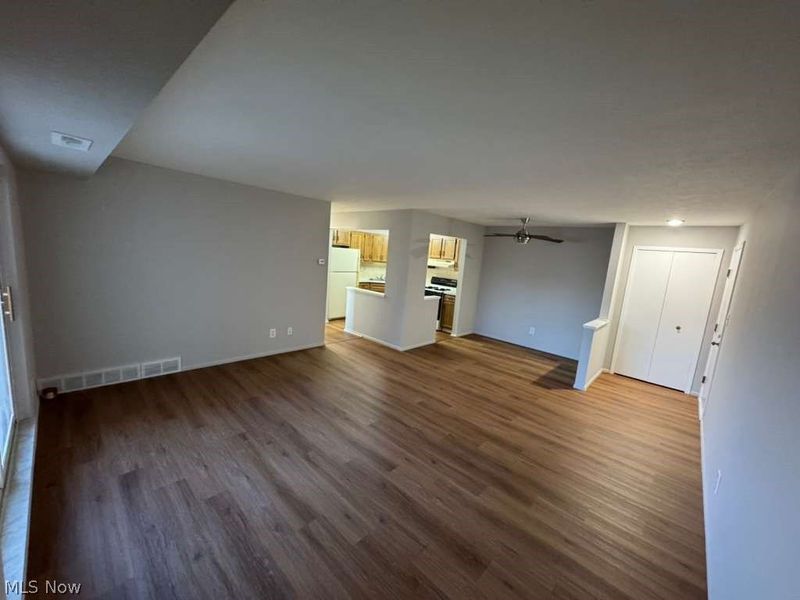 3675 Clague Road, Unit 302, North Olmsted, OH 44070 Photo 10