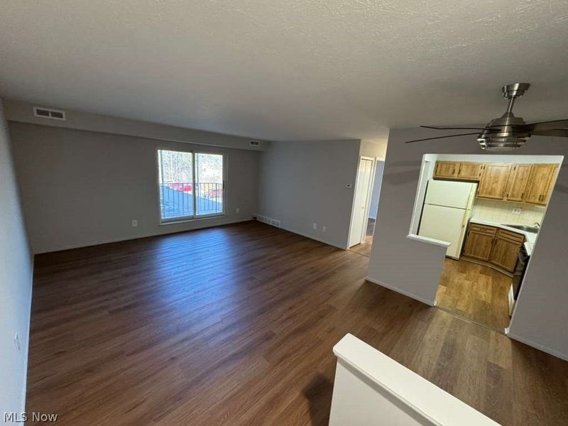 3675 Clague Road, Unit 302, North Olmsted, OH 44070 Photo 12