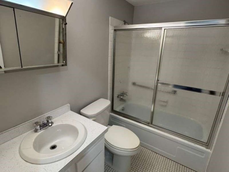 3675 Clague Road, Unit 302, North Olmsted, OH 44070 Photo 19