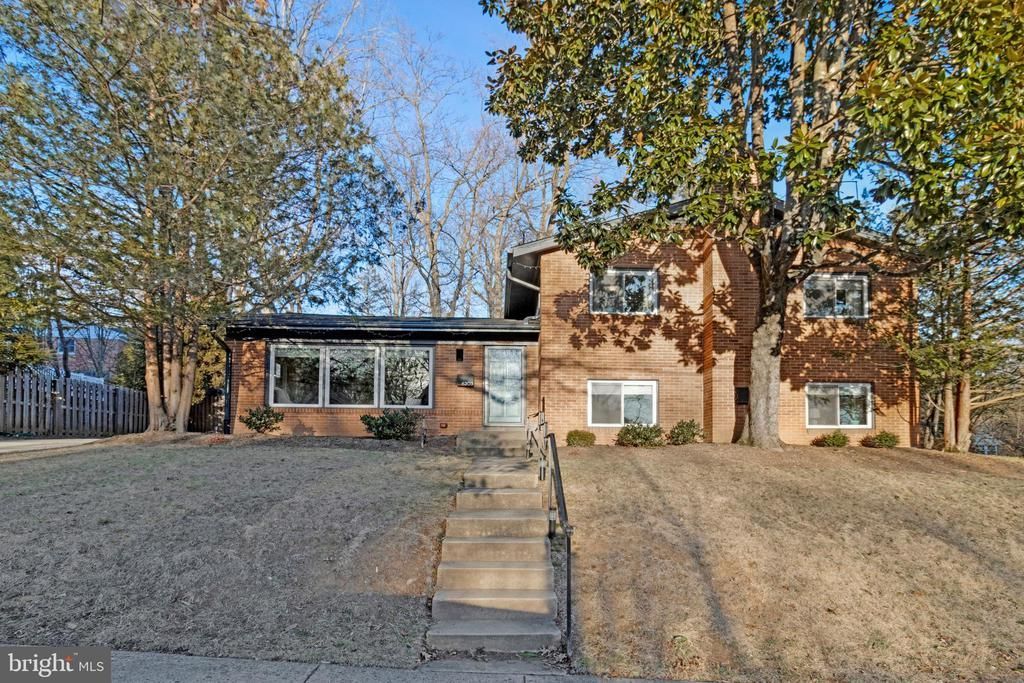 6203 Melvern Drive, Bethesda, MD 20817 Main Photo