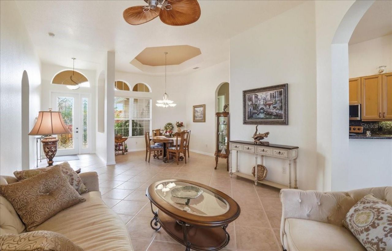 6558 41st Court E, Sarasota, FL 34243 Photo