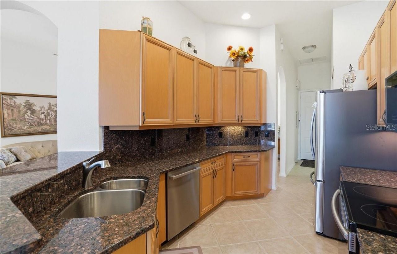 6558 41st Court E, Sarasota, FL 34243 Photo