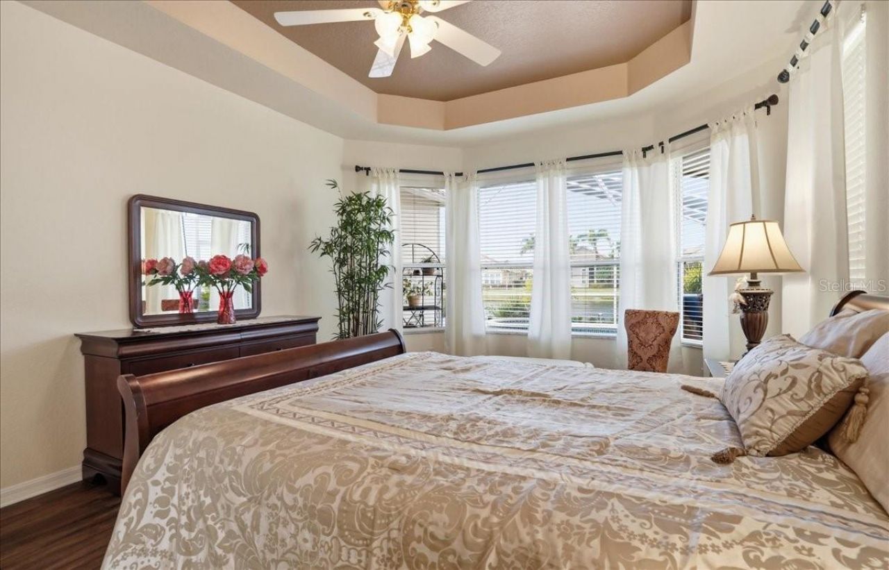 6558 41st Court E, Sarasota, FL 34243 Photo