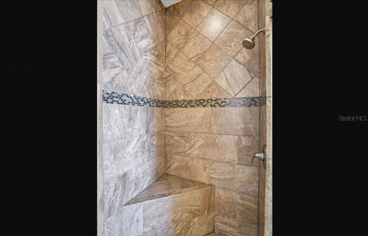 6558 41st Court E, Sarasota, FL 34243 Photo