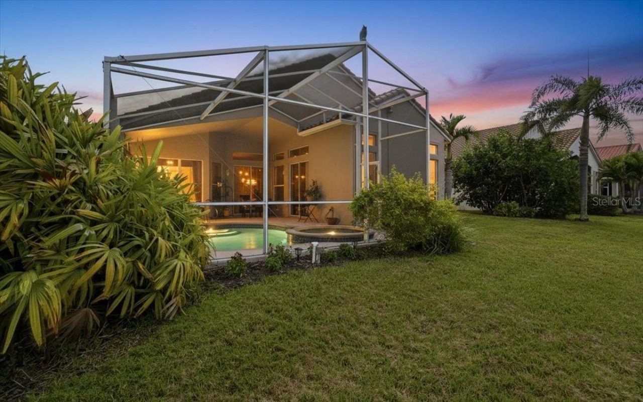 6558 41st Court E, Sarasota, FL 34243 Photo