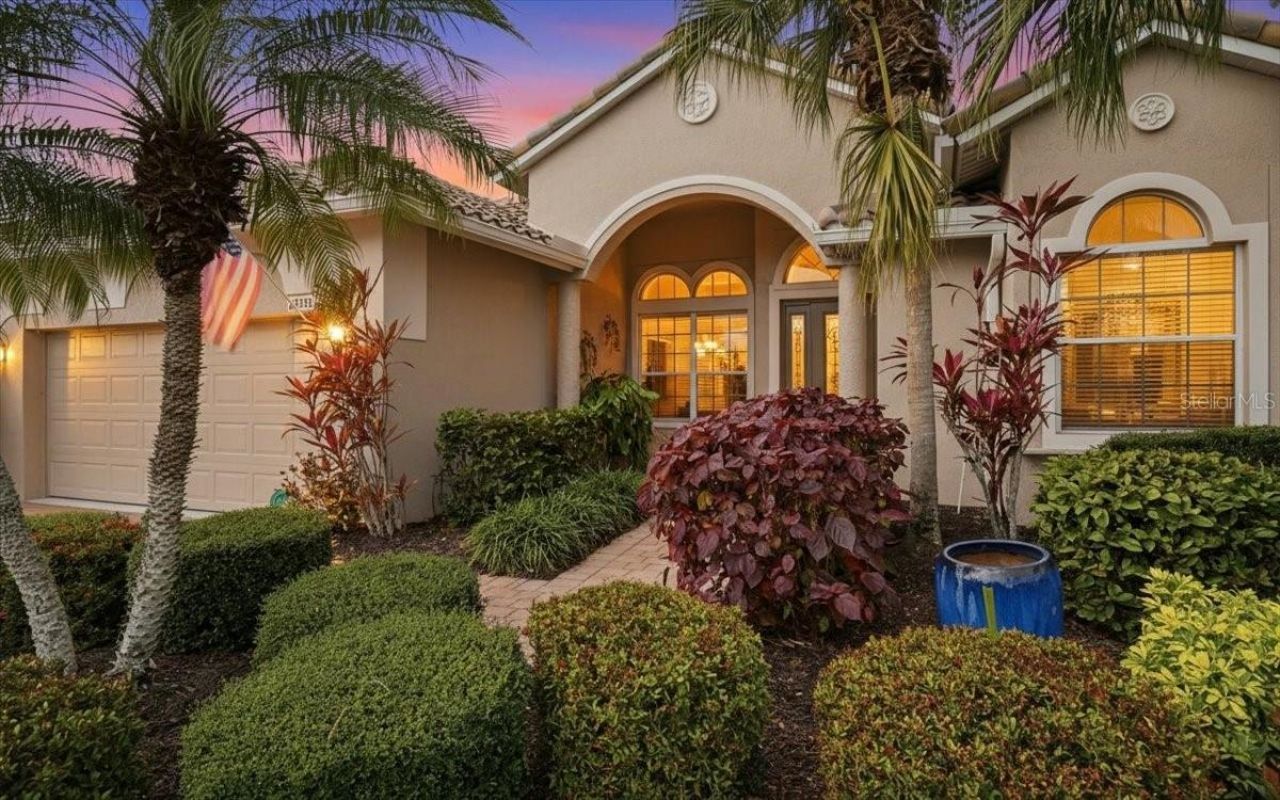 6558 41st Court E, Sarasota, FL 34243 Photo