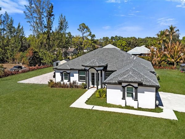 13673 N 77th Pl N , Loxahatchee, FL 33412