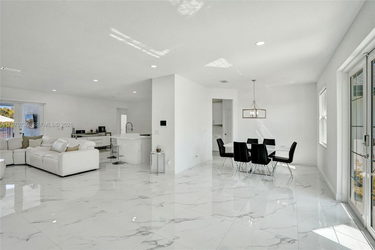 13673 N 77th Pl N , Loxahatchee, FL 33412 Photo