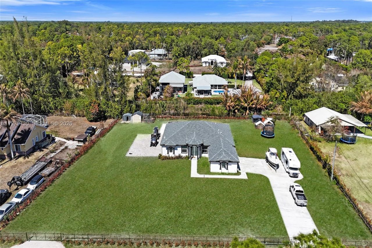 13673 N 77th Pl N , Loxahatchee, FL 33412 Photo