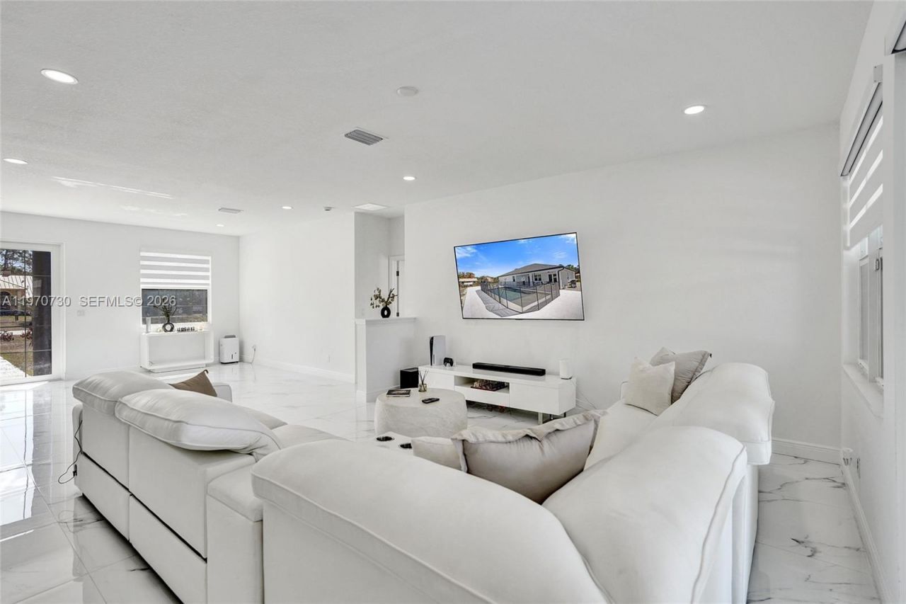 13673 N 77th Pl N , Loxahatchee, FL 33412 Photo